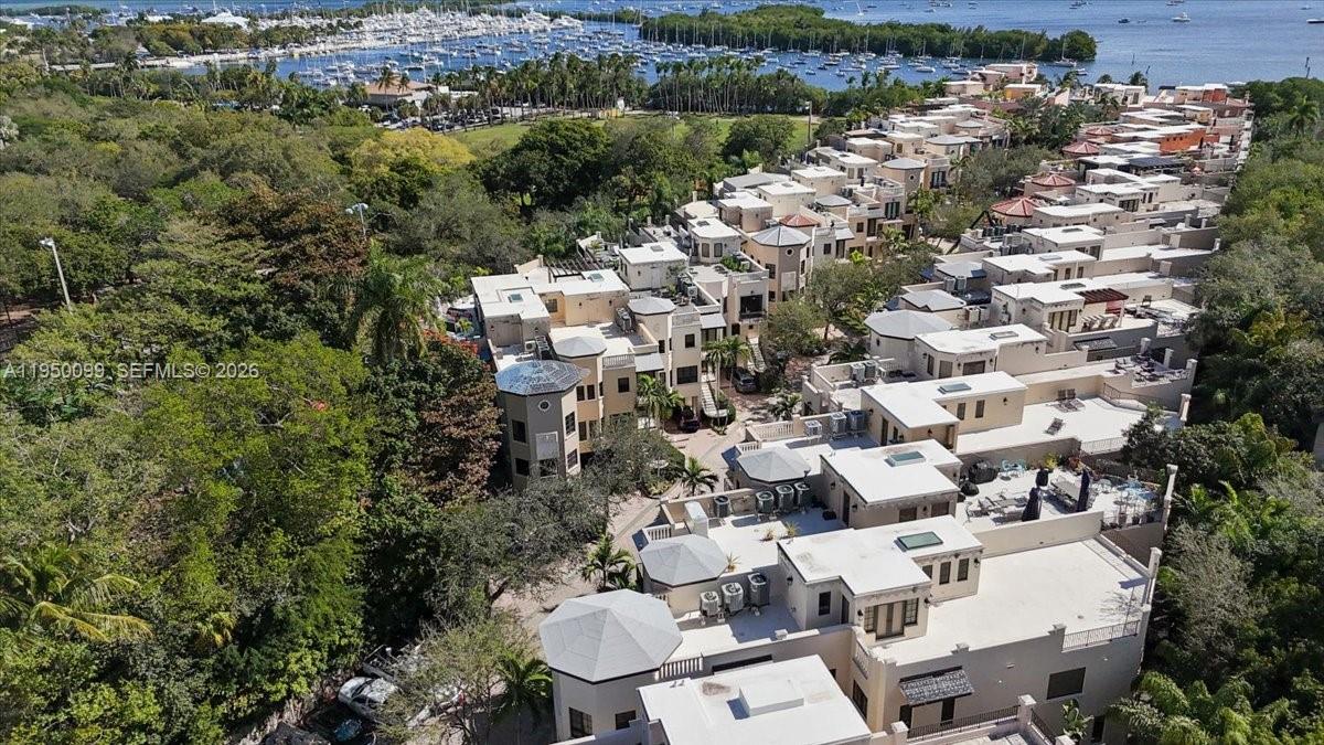 CLOISTERS ON THE BAY COND - Residential