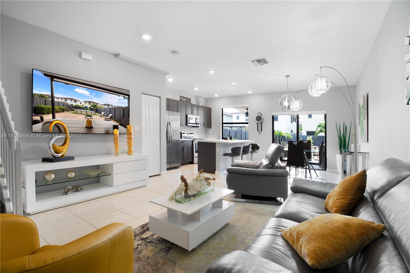 S ALLAPATTAH GARDENS - Residential