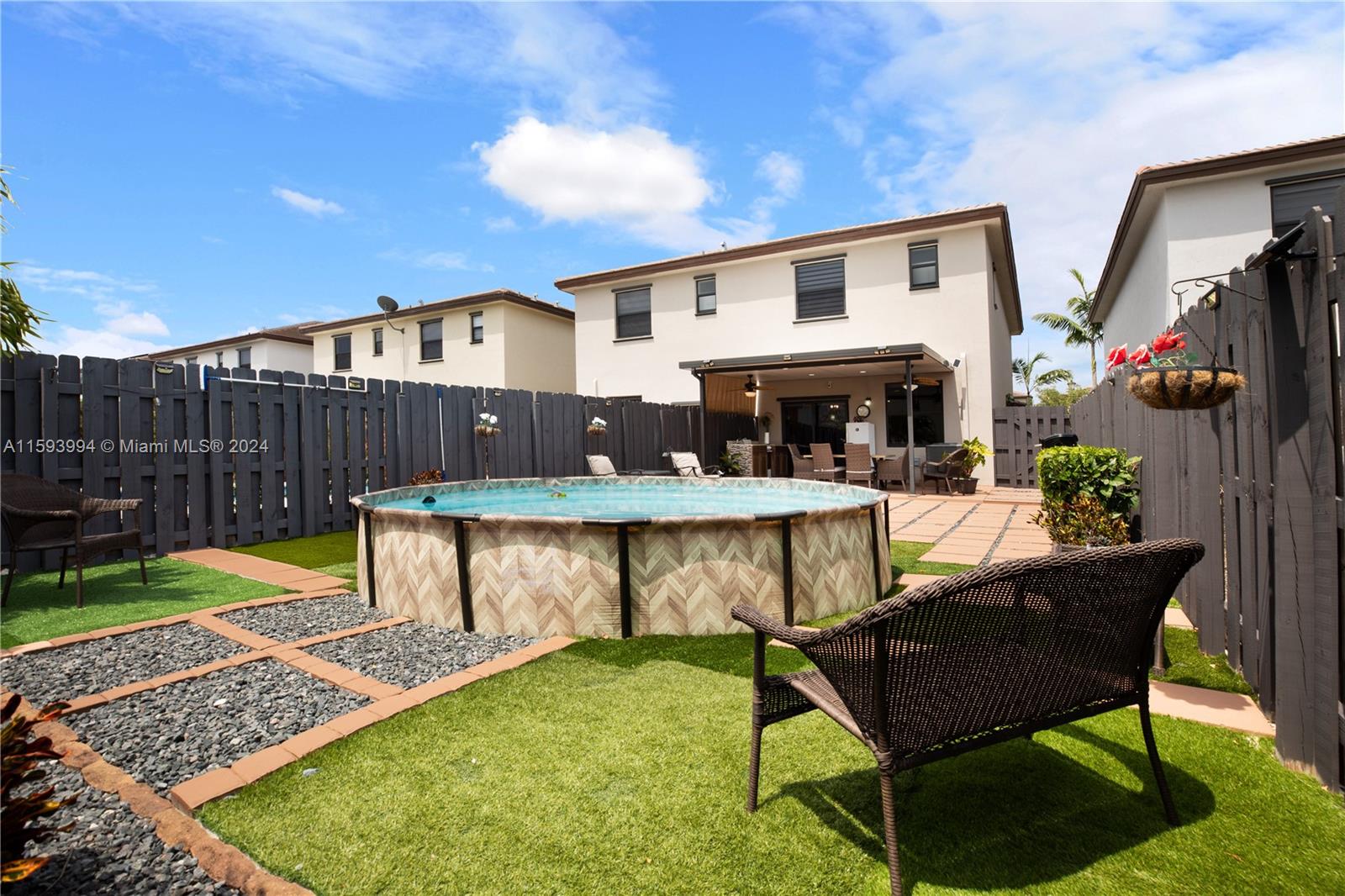 S ALLAPATTAH GARDENS - Residential