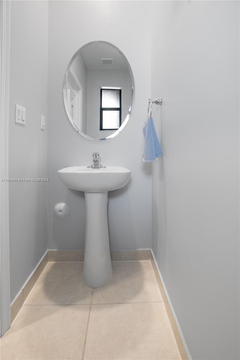 S ALLAPATTAH GARDENS - Residential