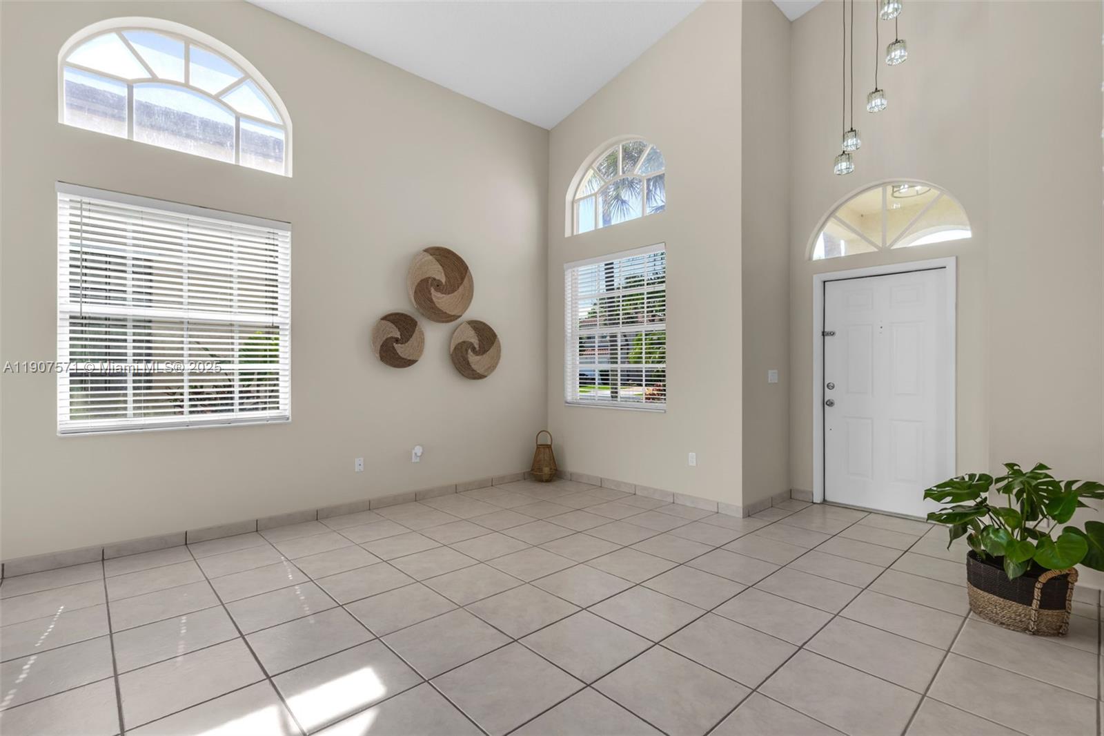 TOWNGATE - Residential