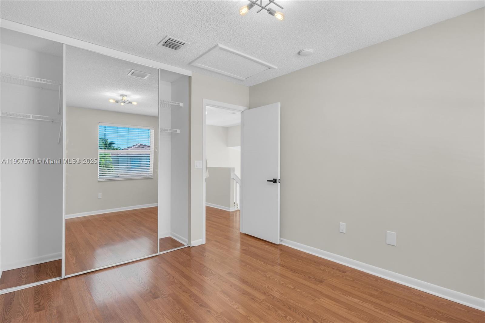 TOWNGATE - Residential