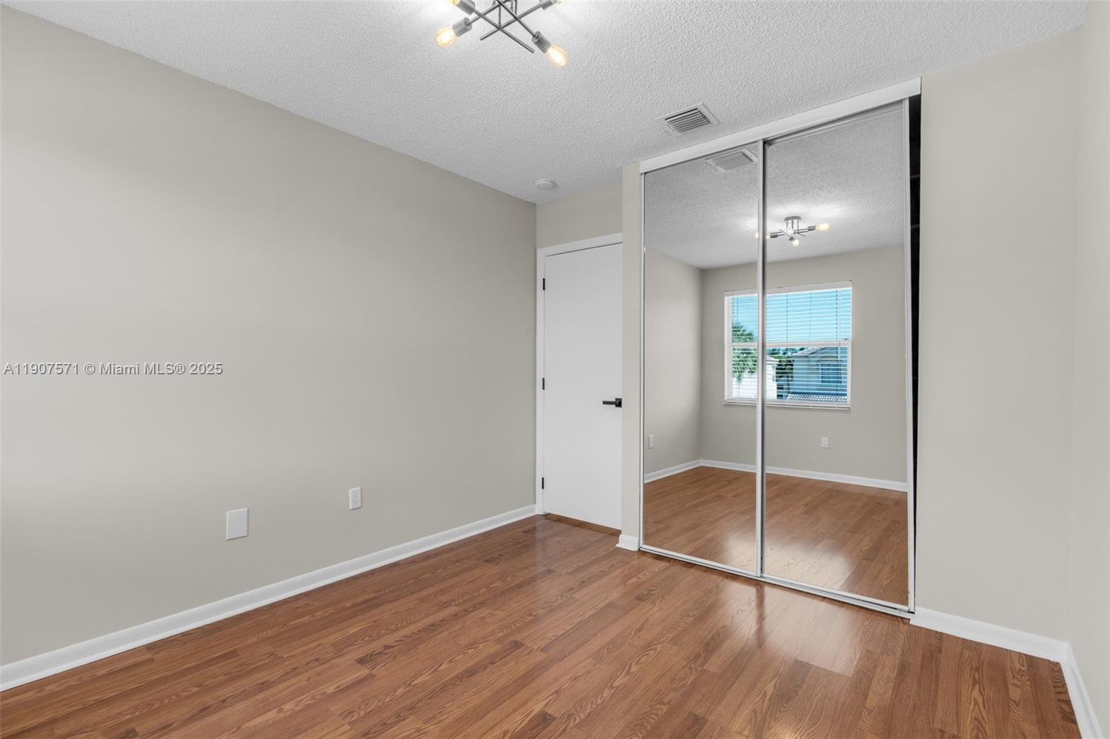 TOWNGATE - Residential