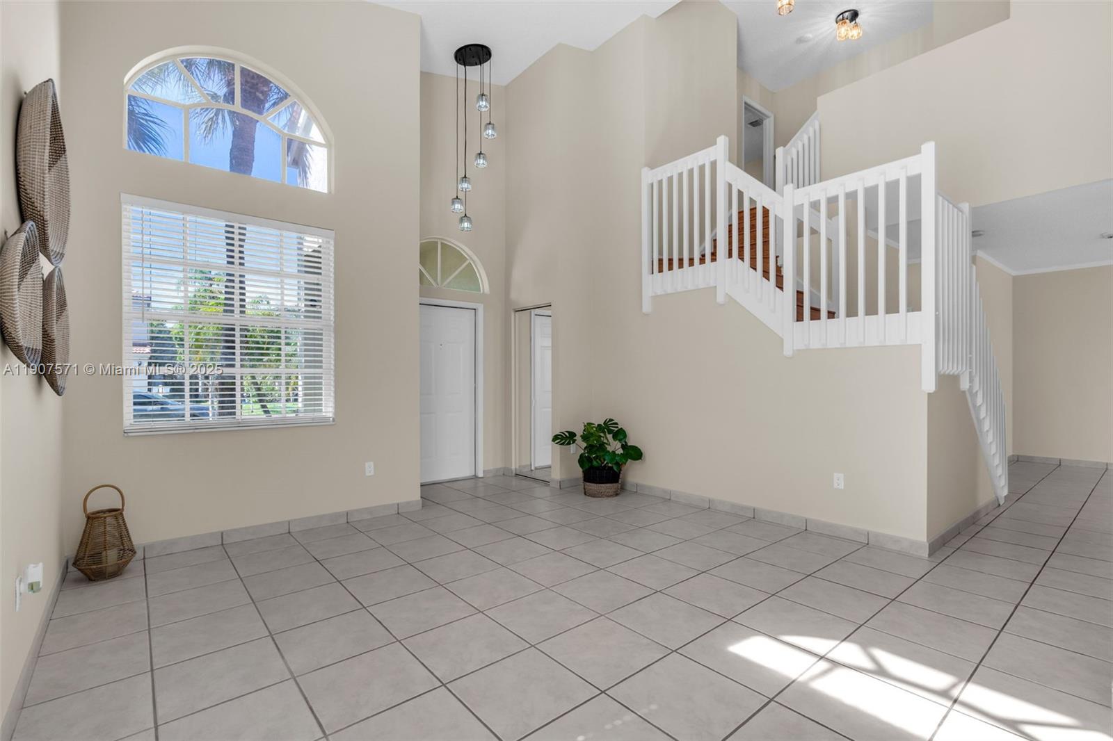 TOWNGATE - Residential