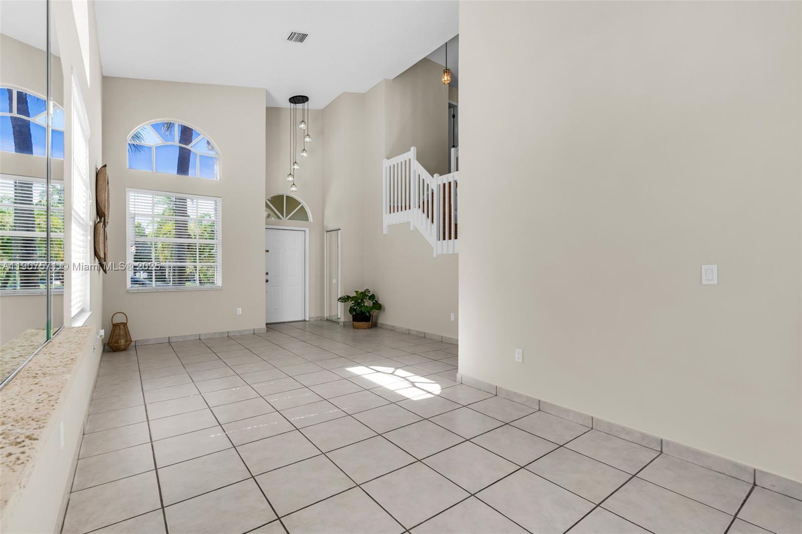 TOWNGATE - Residential