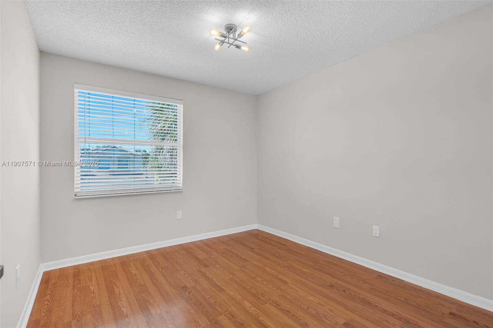 TOWNGATE - Residential