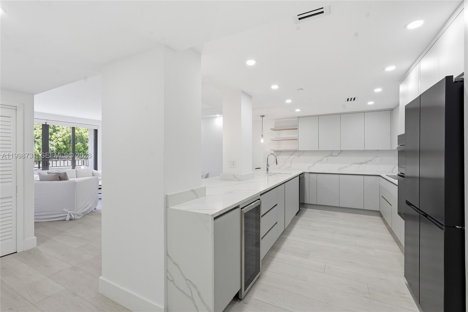 251 Crandon Blvd 202