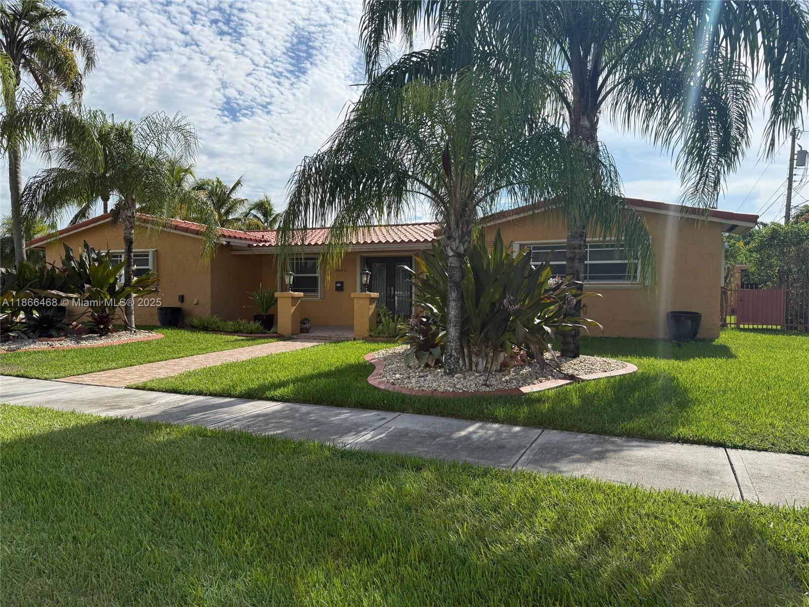 No Association. Excellent property in South Miami, great neighborhood, corner lot, 4 bedrooms 2 bathrooms, family room, upgraded baths and kitchen, landscaping included.