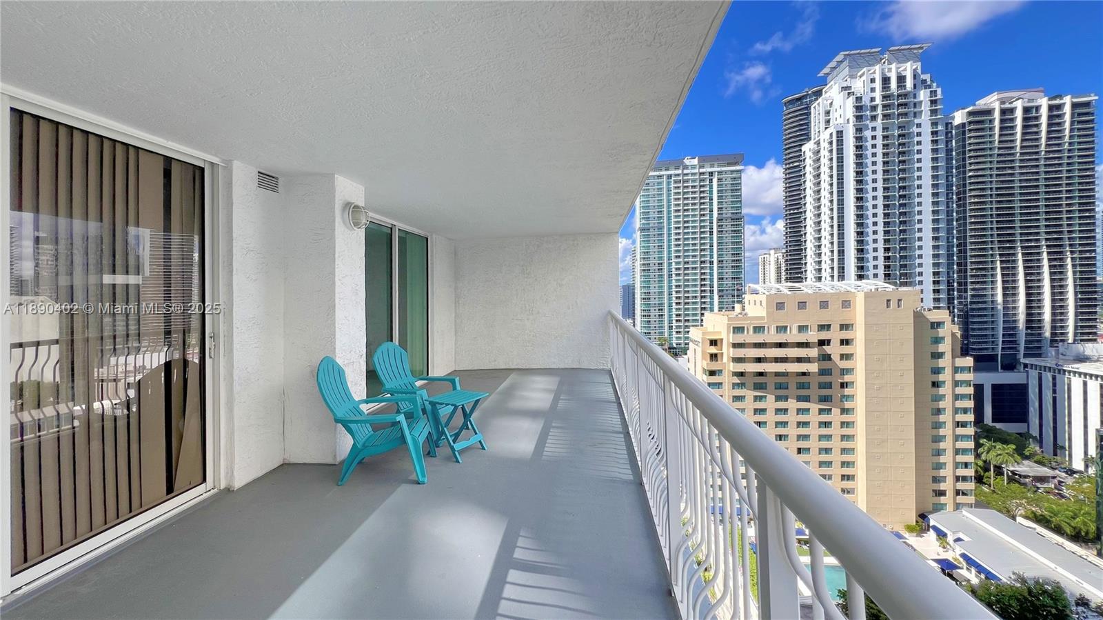 THE CLUB AT BRICKELL BAY - Residential