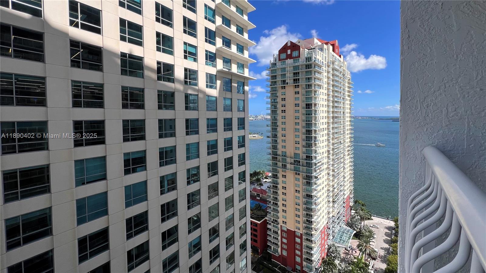 THE CLUB AT BRICKELL BAY - Residential