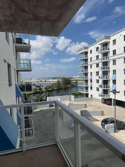 5099 NW 7th St 906 Miami FL 33126