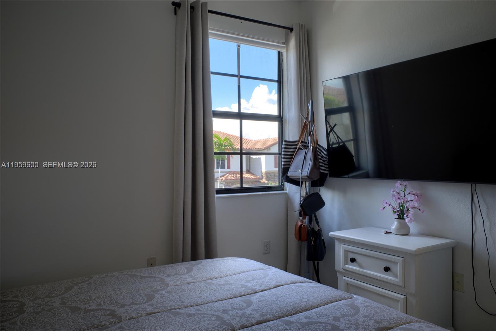 BELLAGIO VILLAS - Residential