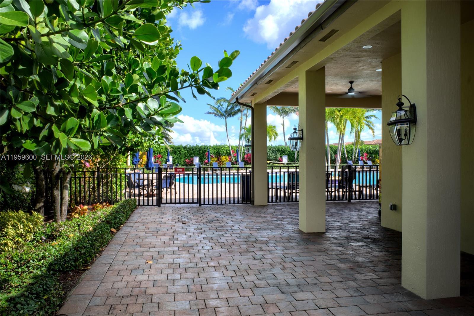 BELLAGIO VILLAS - Residential