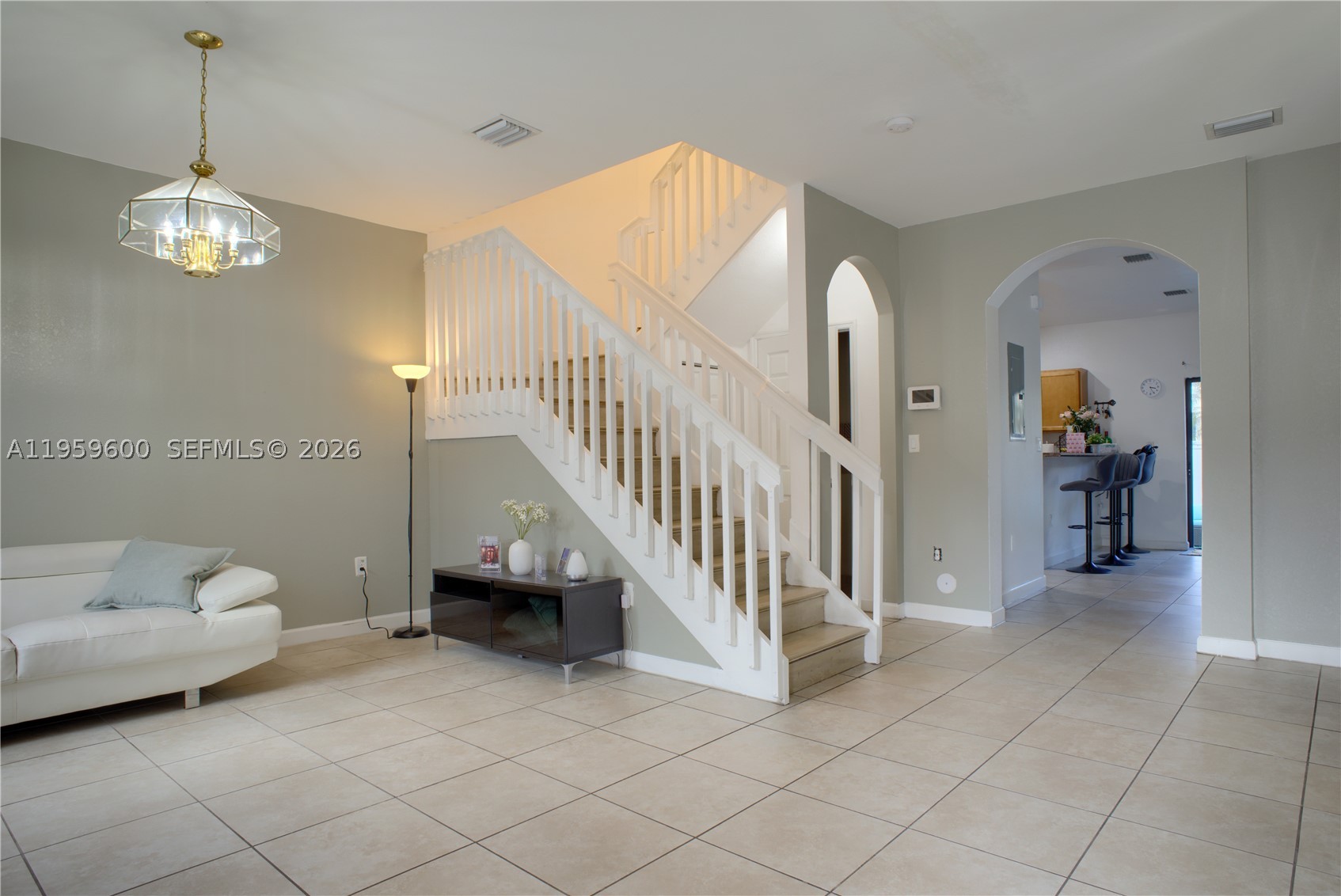 8915 W 35th Ave - Image 1