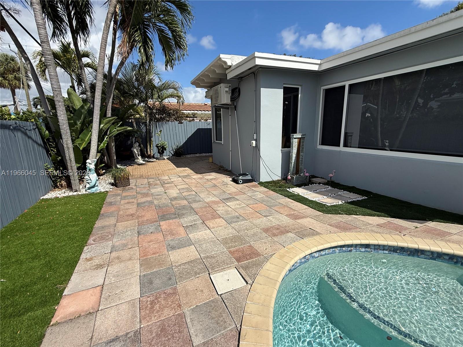 NORWOOD - Residential