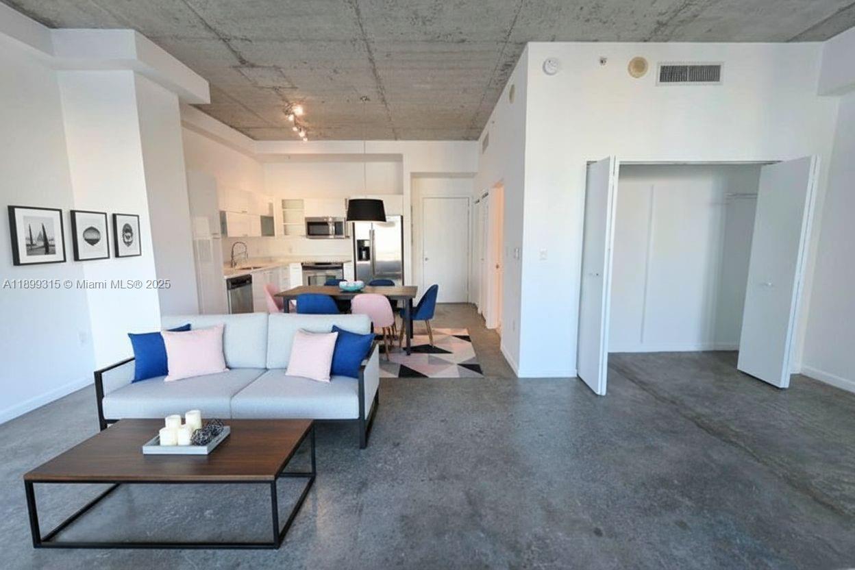 THE LOFT DOWNTOWN II CONDO - Residential