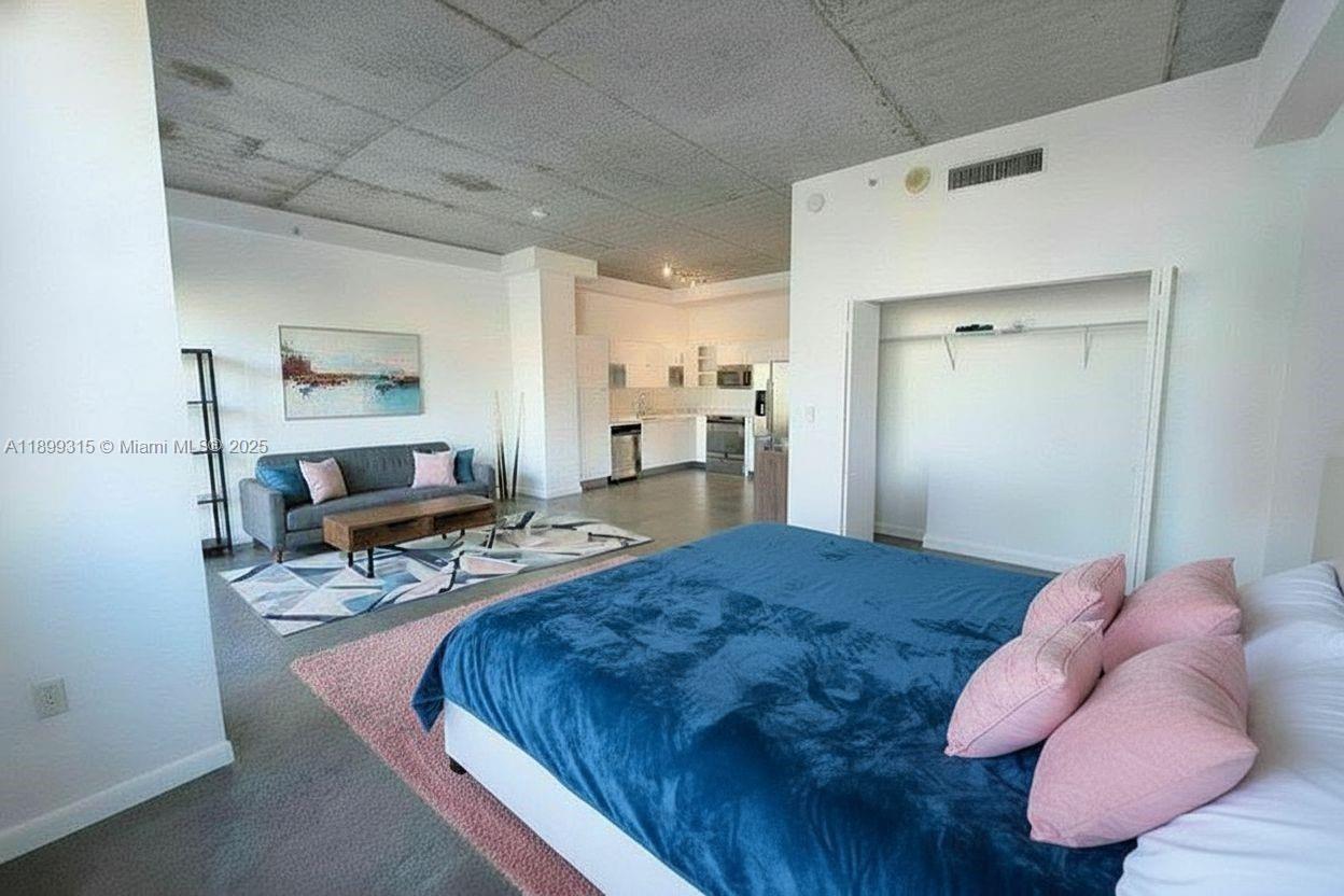 THE LOFT DOWNTOWN II CONDO - Residential