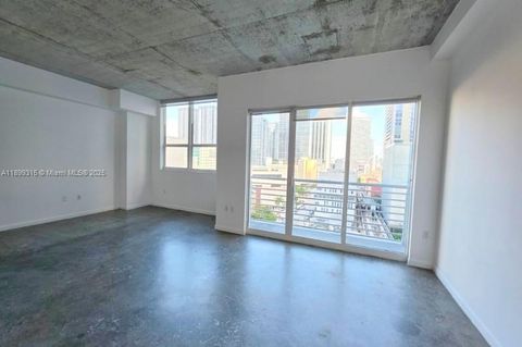 133 NE 2nd Ave 1209 Miami FL 33132