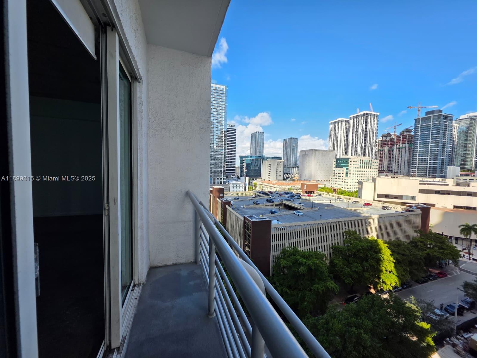 THE LOFT DOWNTOWN II CONDO - Residential