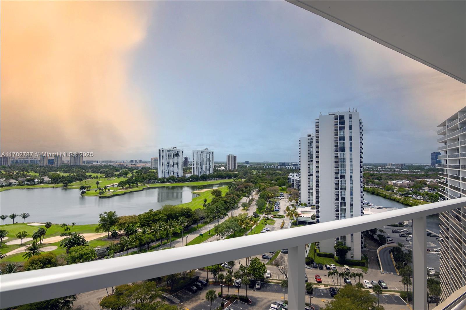 FLAMENCO CONDO-TOWER I - Residential
