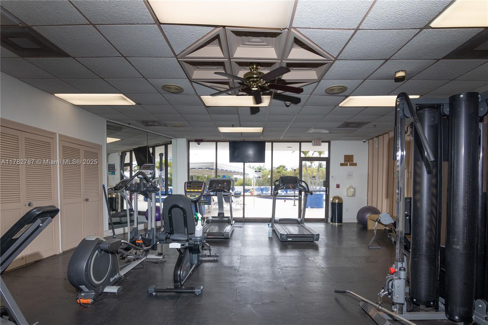 FLAMENCO CONDO-TOWER I - Residential