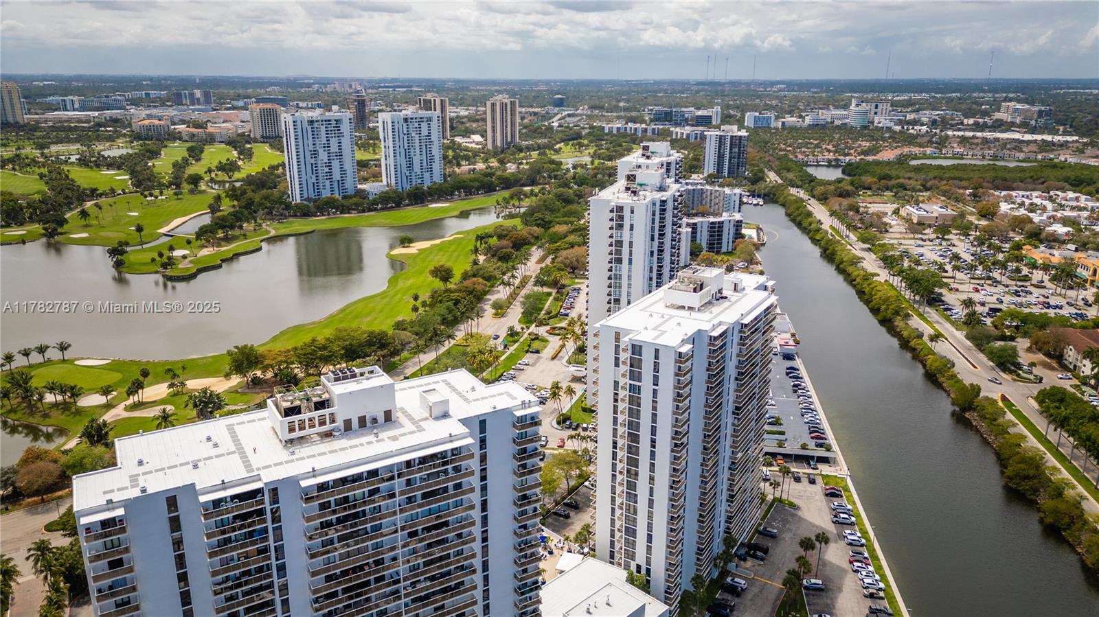 FLAMENCO CONDO-TOWER I - Residential
