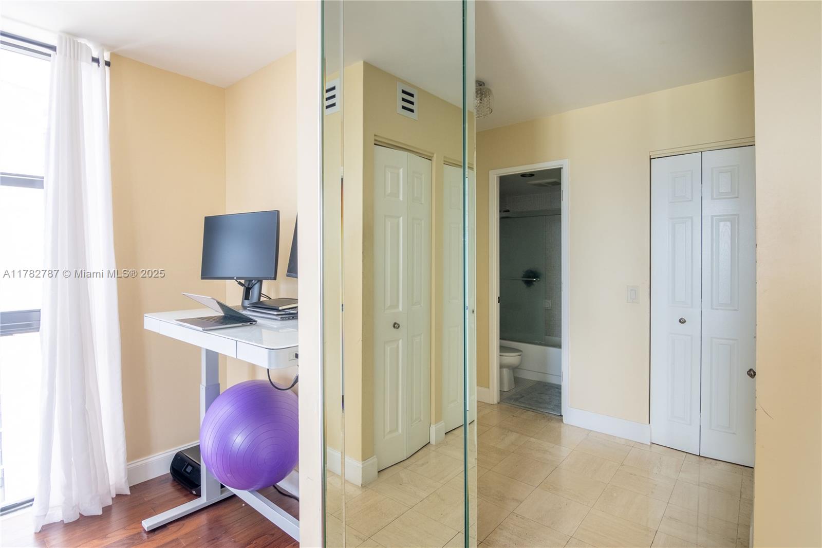FLAMENCO CONDO-TOWER I - Residential