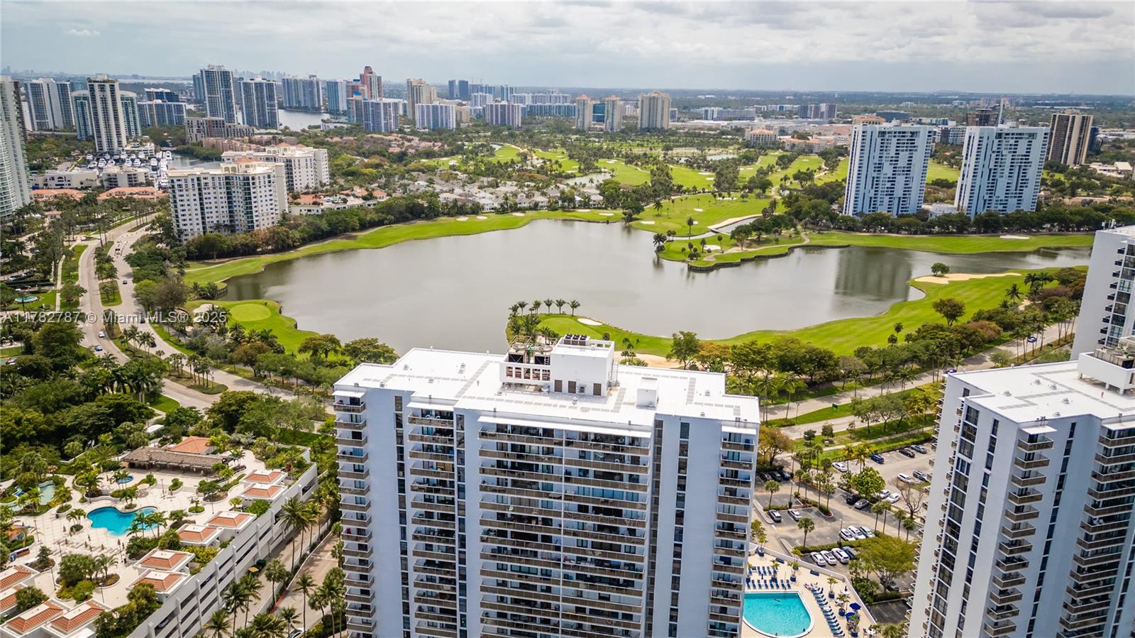 FLAMENCO CONDO-TOWER I - Residential