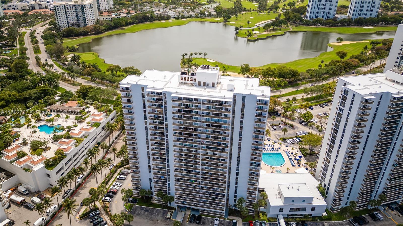 FLAMENCO CONDO-TOWER I - Residential