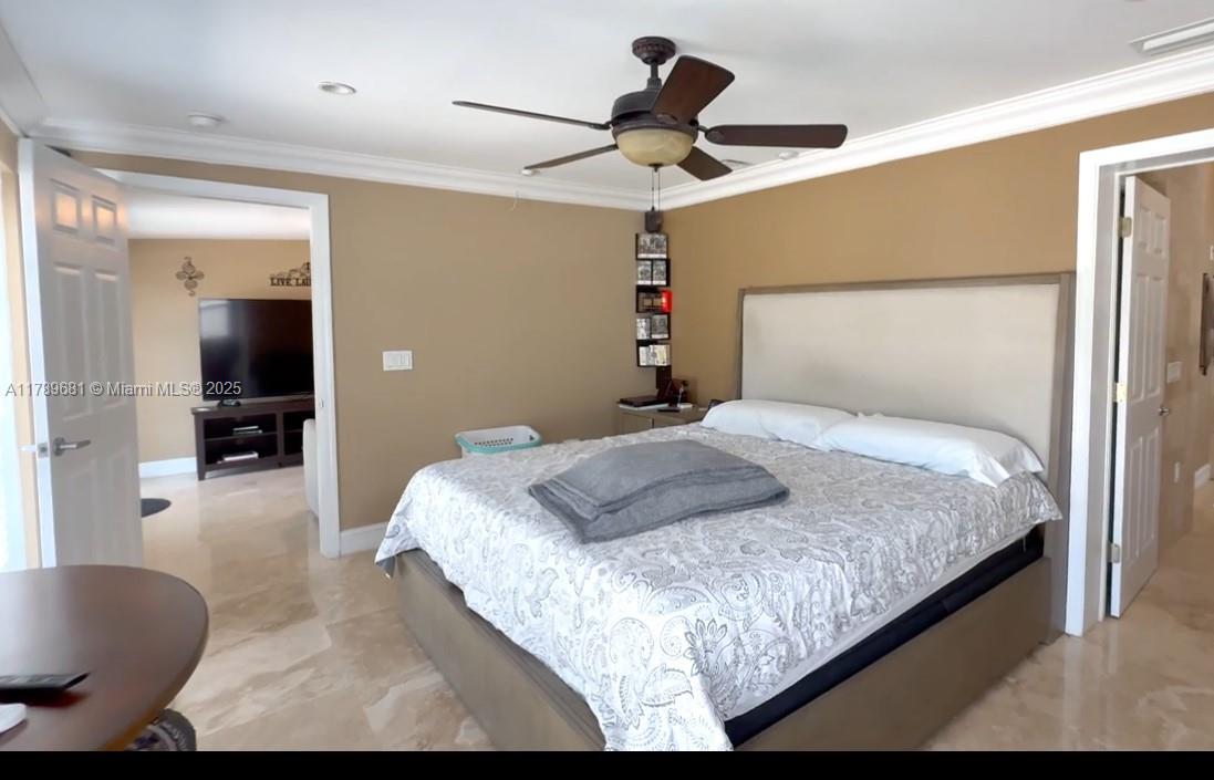 LAUDERDALE ISLES NO 2-BLK - Residential
