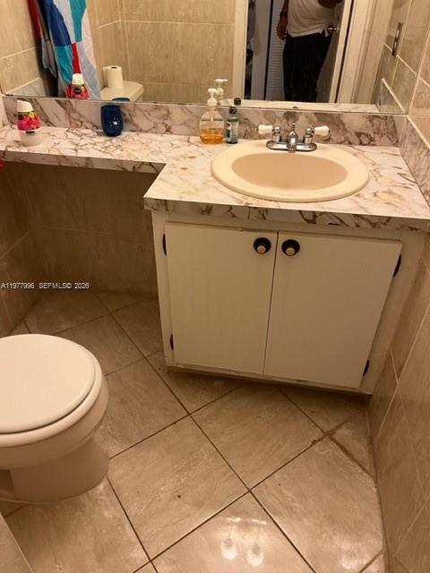 NEWPORT AT LAUDERHILL CON - Residential