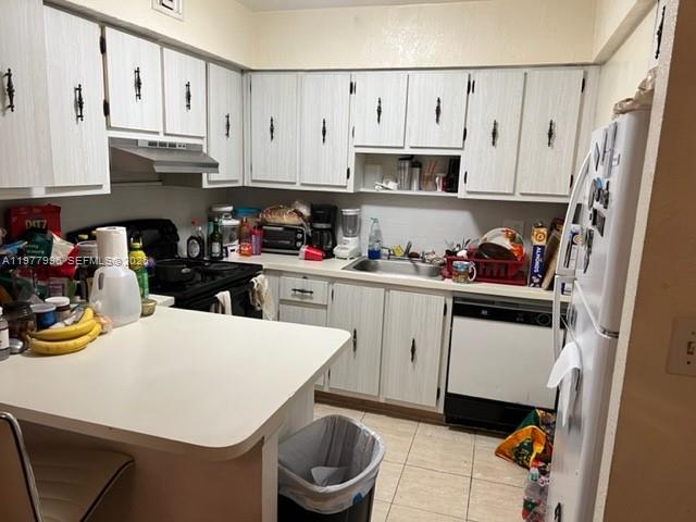 NEWPORT AT LAUDERHILL CON - Residential