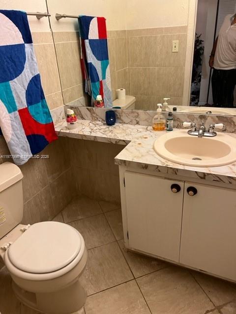 NEWPORT AT LAUDERHILL CON - Residential