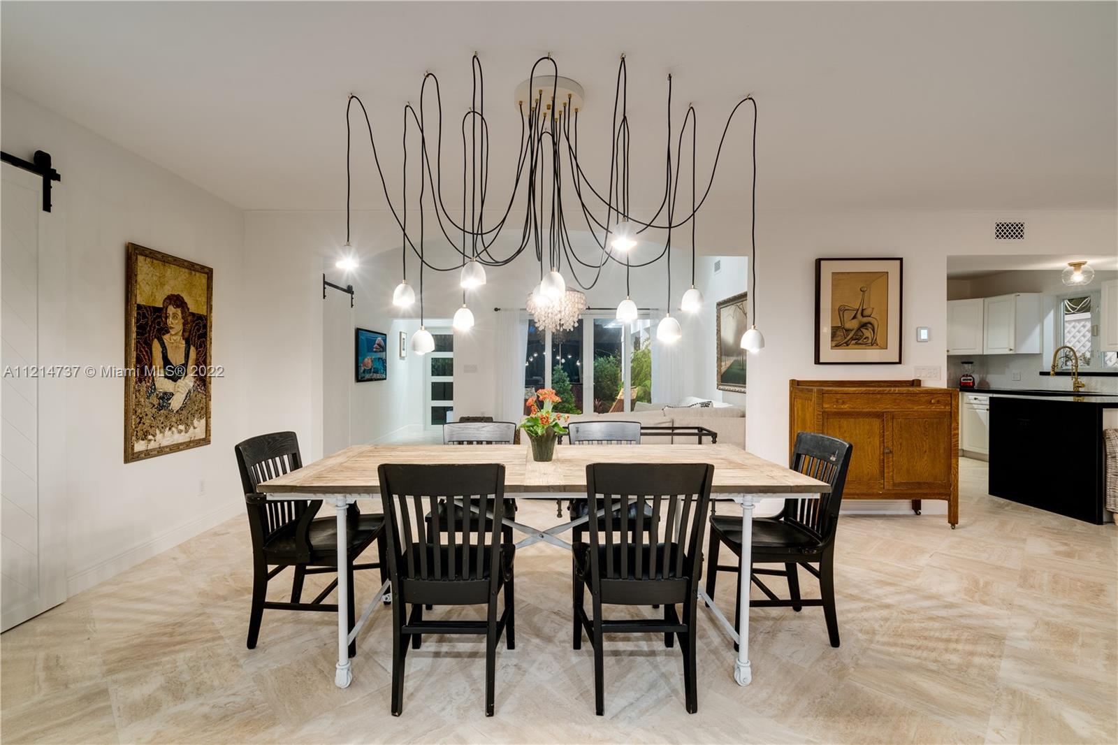 PINECREST MANOR - Residential