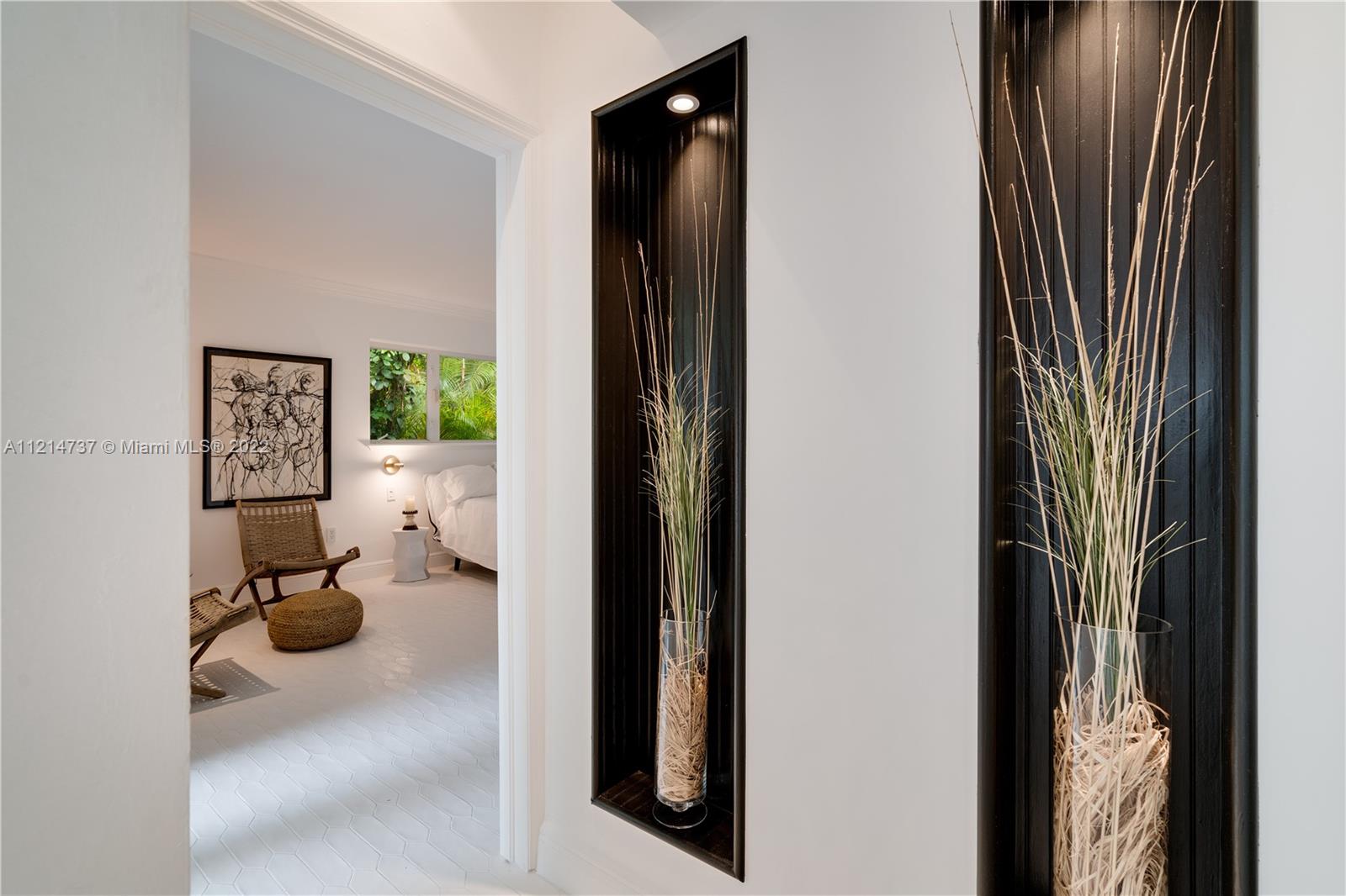 PINECREST MANOR - Residential