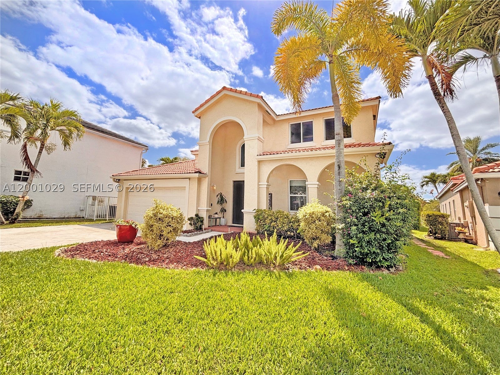4467 Fox Glove Ln