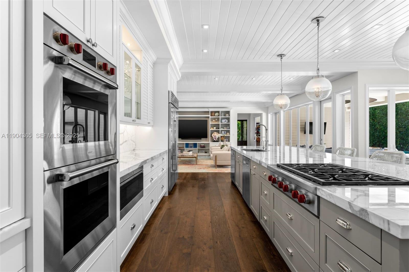 SUNSET ISLANDS-ISLAND NO - Residential