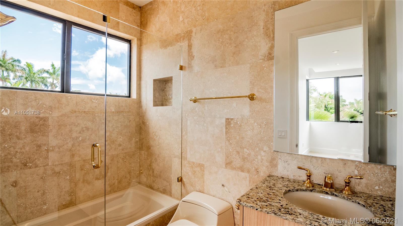 BAY HARBOR ISLAND - Residential