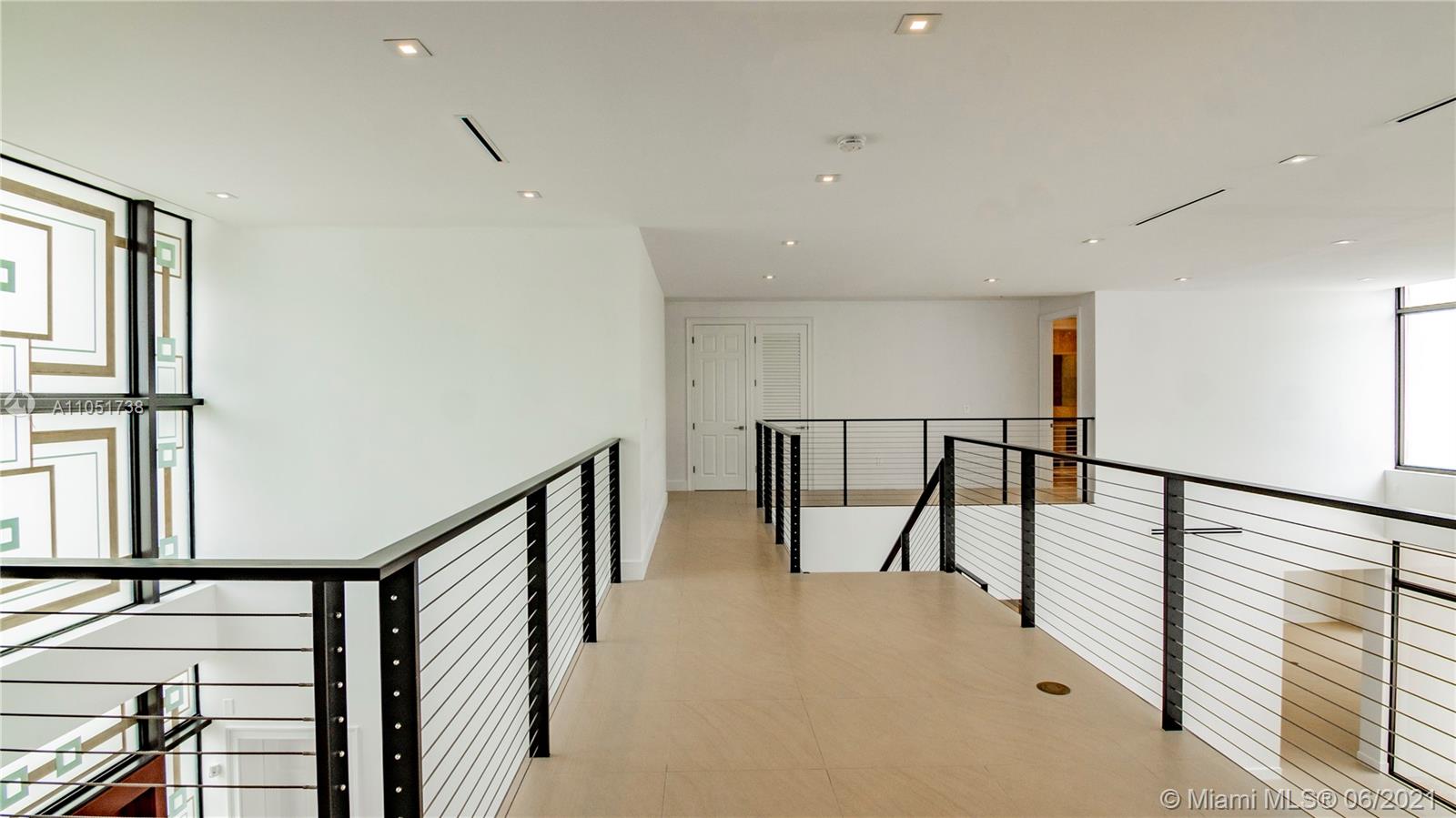 BAY HARBOR ISLAND - Residential