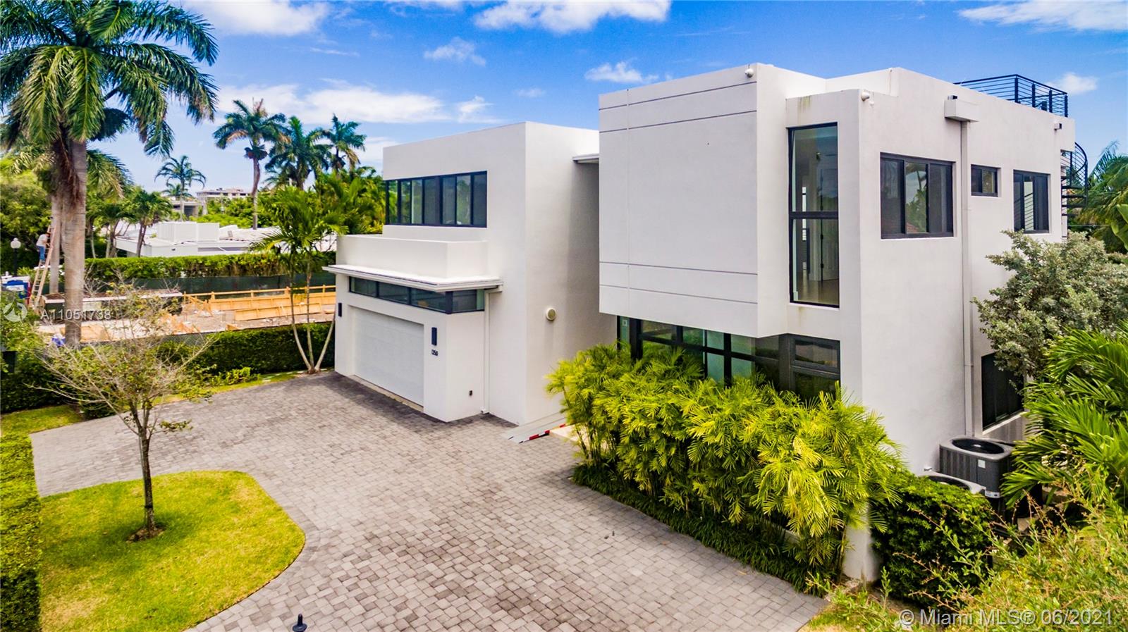 BAY HARBOR ISLAND - Residential