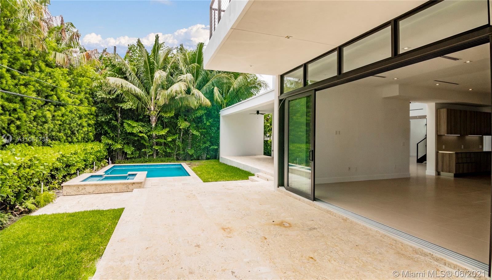 BAY HARBOR ISLAND - Residential