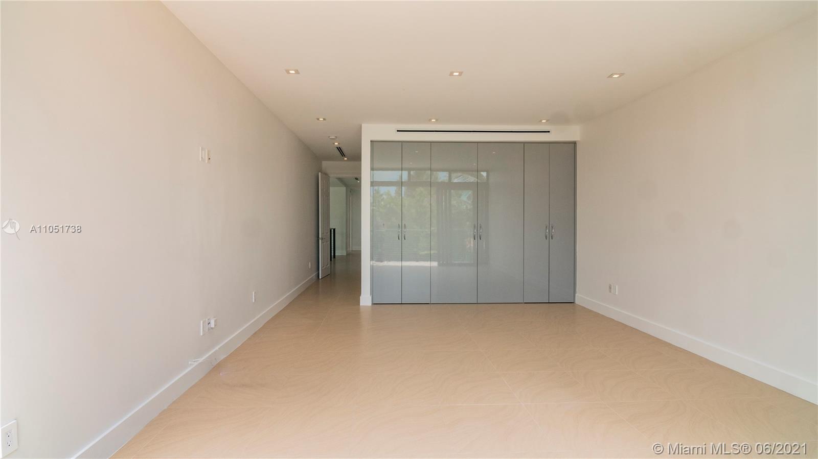 BAY HARBOR ISLAND - Residential