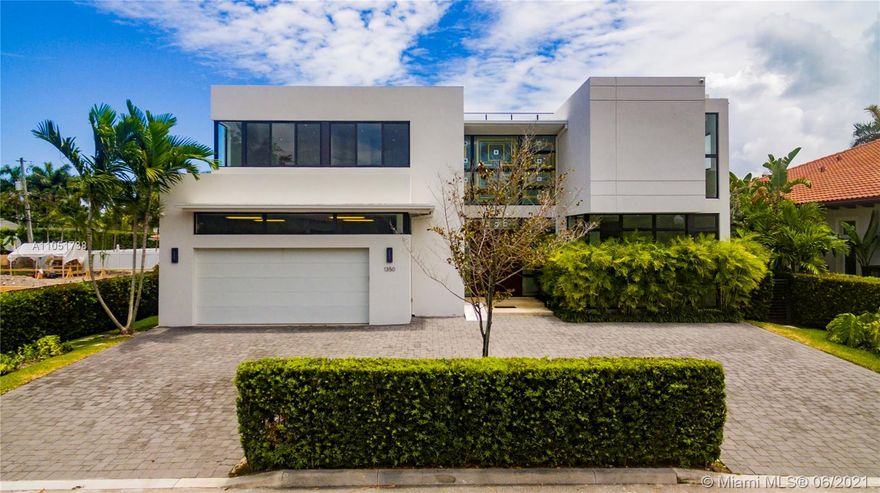 New Construction (2016) w/ leading edge architecture. Beautiful  home situated in exclusive Bay Harbor Islands. 2-story residence features 6bd/6.5ba + study w/ over 5,300 sf under a/c & 6,000 sf gross space. Magnificent Double hight ceilings, spectacular  kitchen, top of the line appliances, exquisite finishes, open & spacious living & dining rm. Covered patio, pool, Jacuzzi + rooftop terrace. Has an elevator.