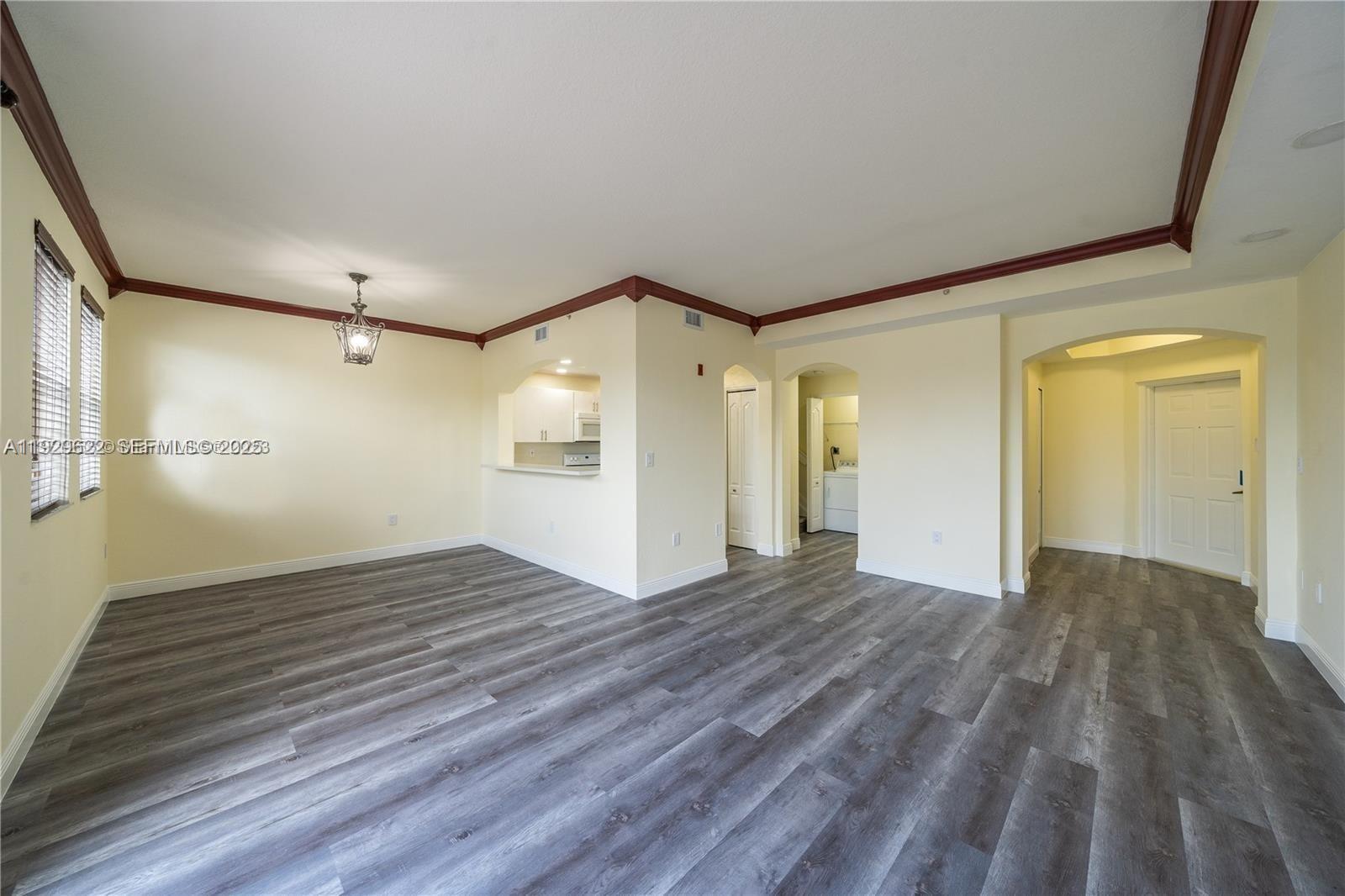 8882 W Flagler St 208