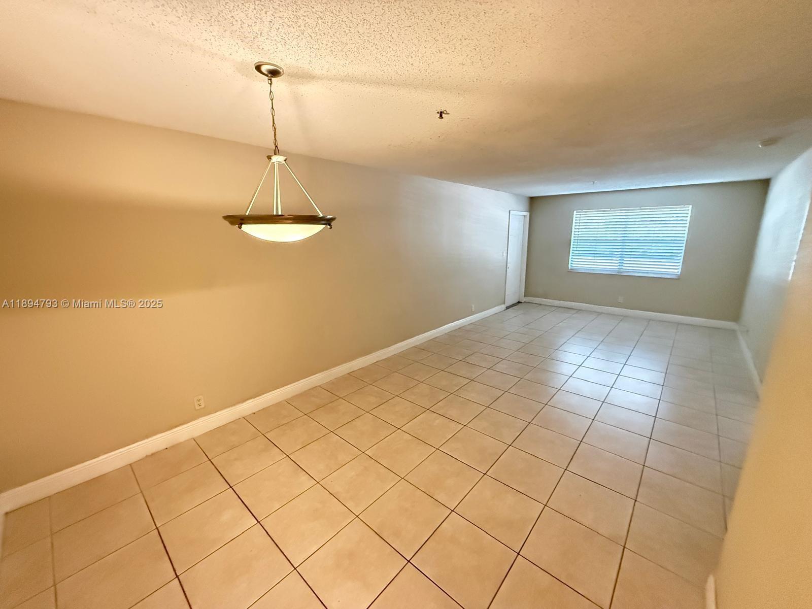 SUNDANCE AT PLANTATION CO - Residential Lease