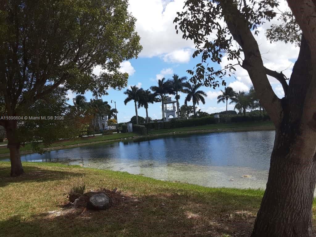 PORTOFINO POINTE - Residential
