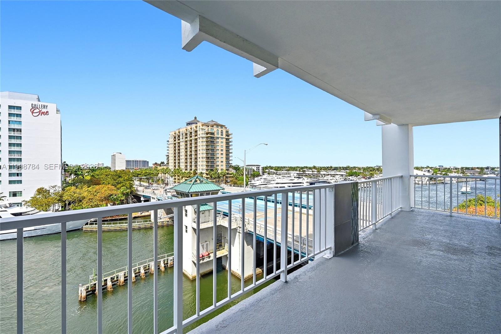 SUNRISE EAST CONDO - Residential