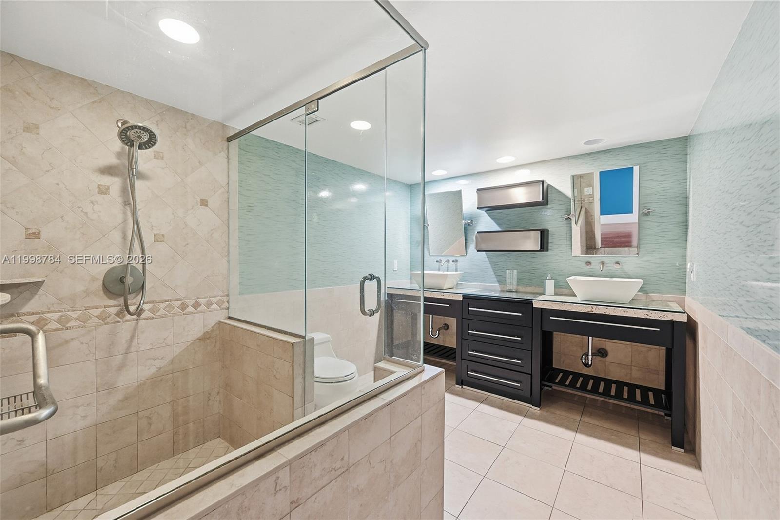 SUNRISE EAST CONDO - Residential