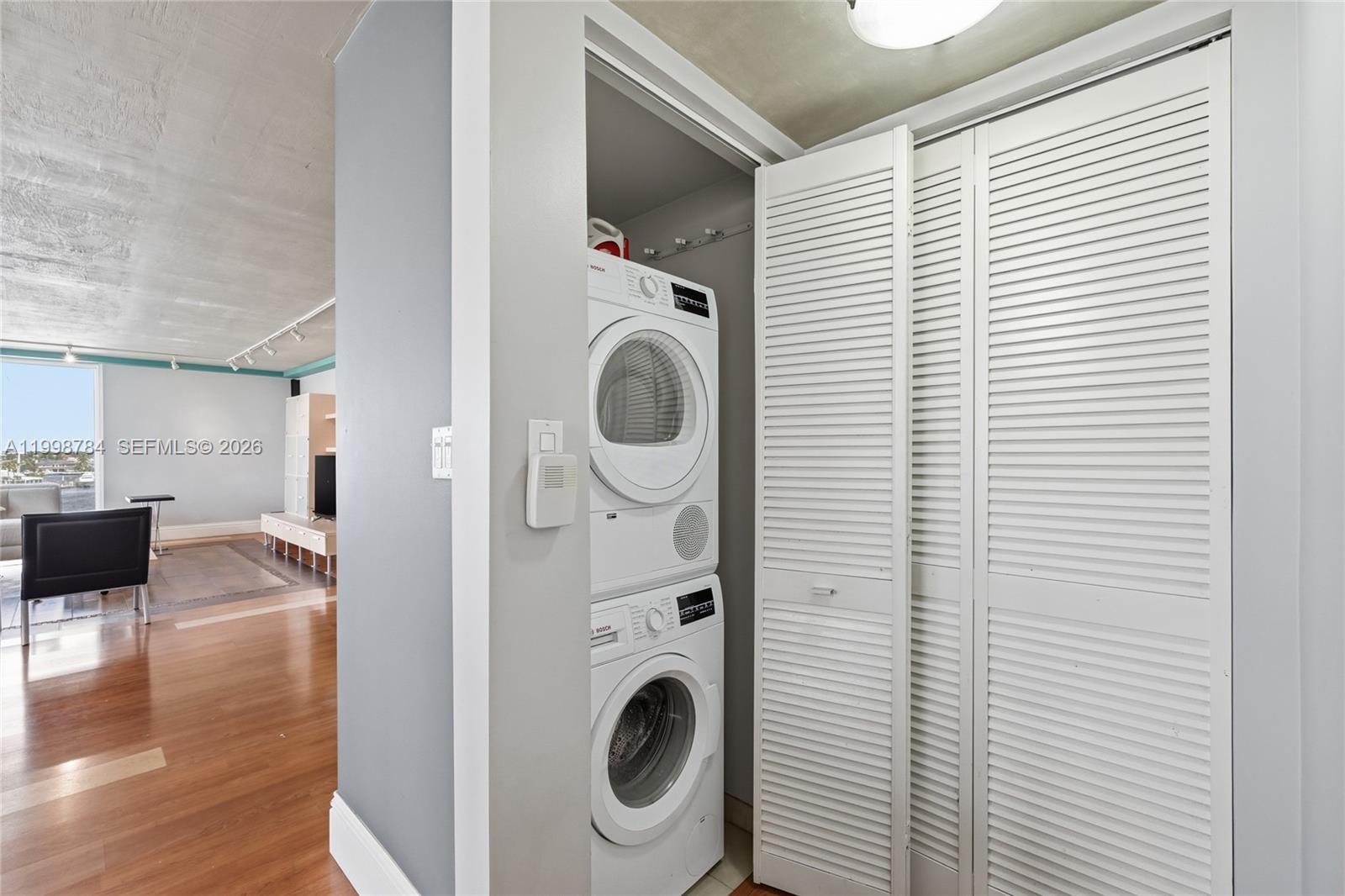 SUNRISE EAST CONDO - Residential