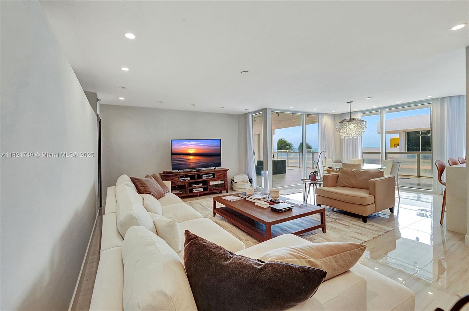 OCEANIA I CONDO - Residential